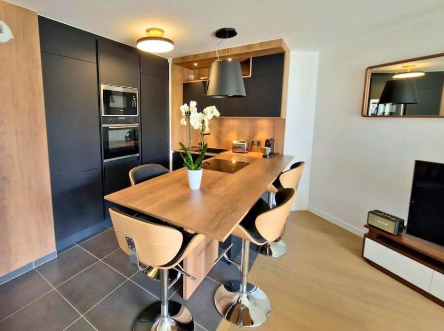 Sublime Appartement 4 Etoiles Neuf T3 Aputeaux 61M2 Proche La Defense, 10M2 De Terrasse Avec Magnifique Vue ภายนอก รูปภาพ